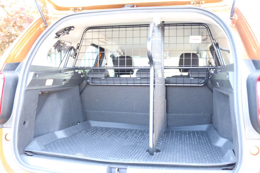 Guardsman - DACIA DUSTER #3 Dog Guard and Boot Divider – 2024 ONWARDS ...